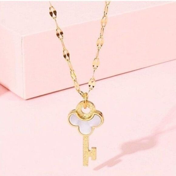 Yellow Gold and Mother of Pearl Mickey Mouse Key Adjustable Pendant Necklace - Picture 3 of 6